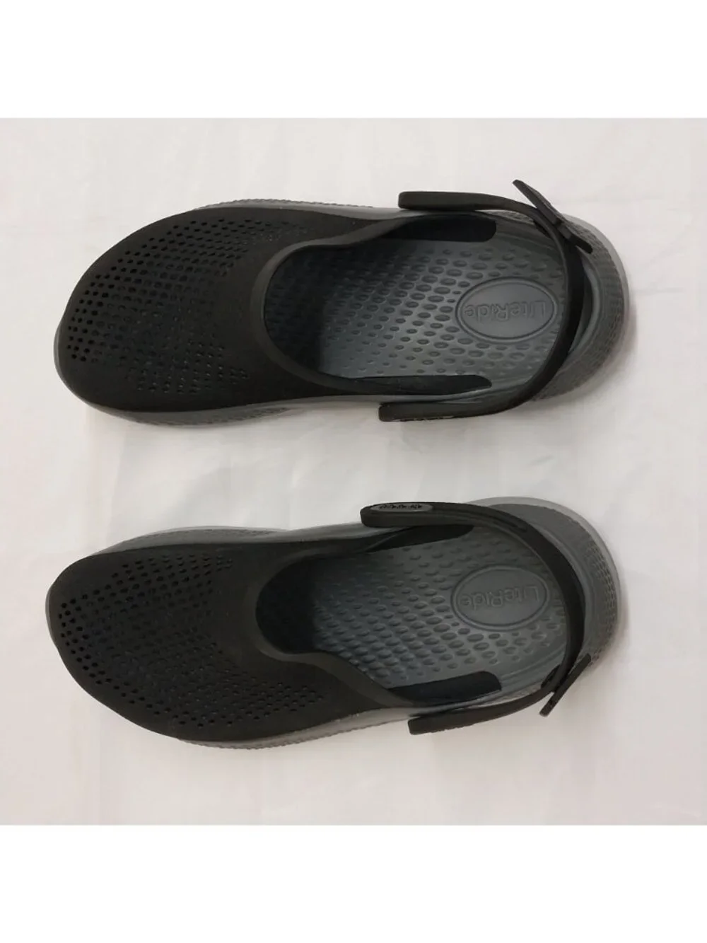 Men's Size 9 Crocs LiteRide Clogs Black/Gray Lightweight Slip-On Sandals